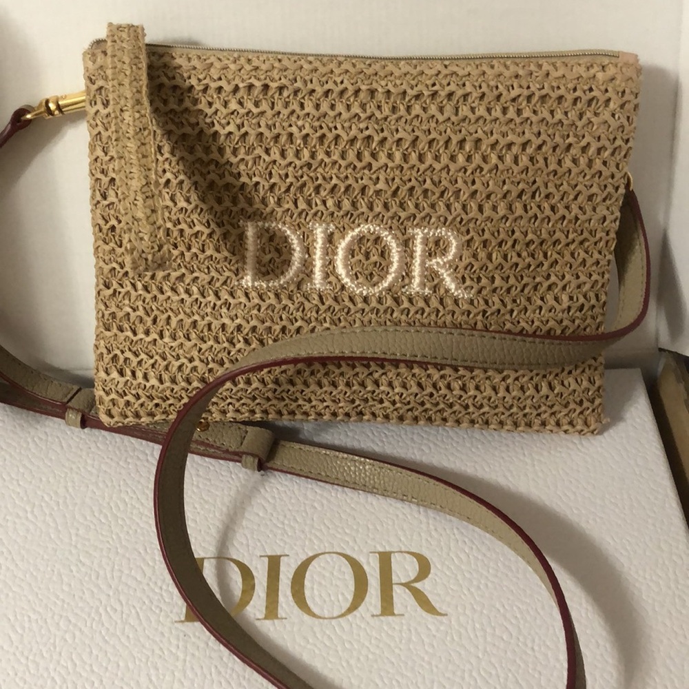 Dior Straw Clutch with Pearl Chain and Brown Trim - Picture 3 of 6
